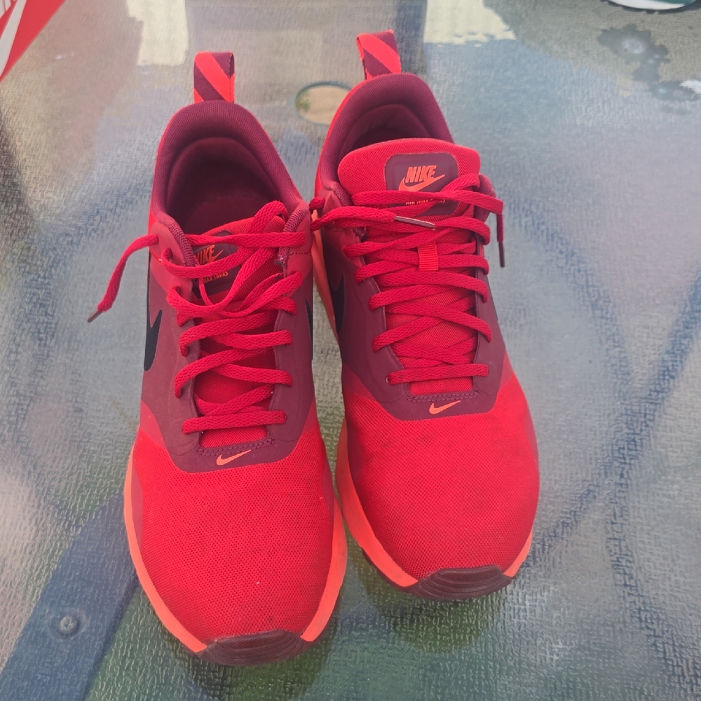 Nike Crimson and Tangerine Athletic Shoes